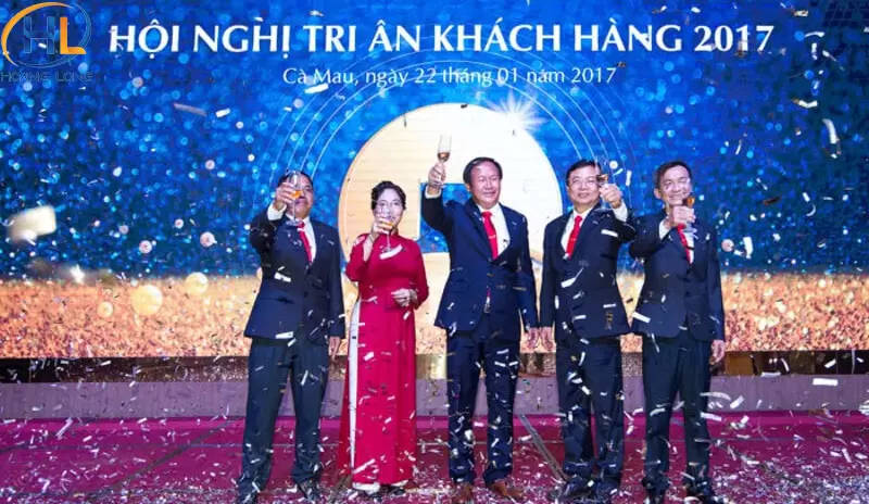 hoi-nghi-tri-an-khach-hang