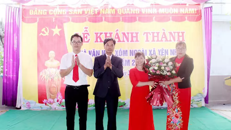 phat-bieu-chuc-mung-khanh-thanh-nha-van-hoa-2