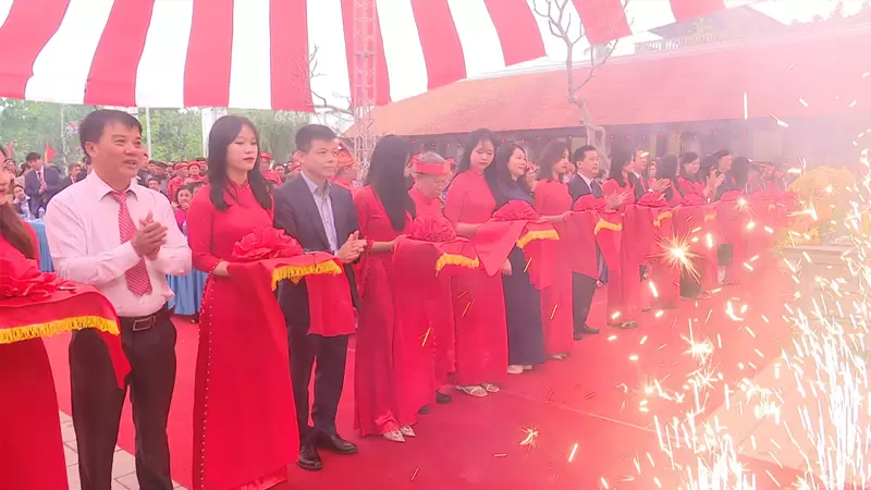 kich-ban-le-khanh-thanh-dinh-lang-1