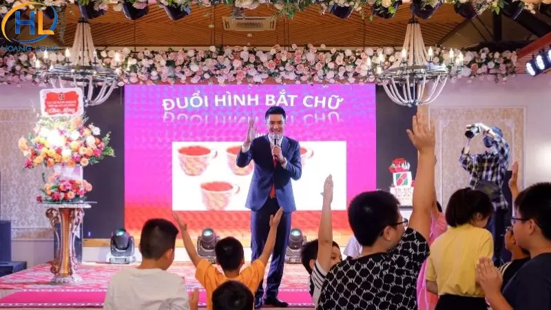 Trò chơi team building ngoài trời cho học sinh, sinh viên