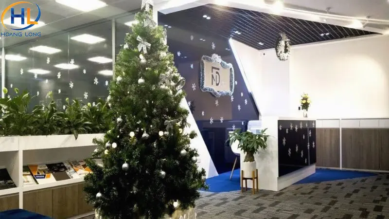 20+ ý tưởng trang trí noel văn phòng đẹp và ấn tượng năm 2025