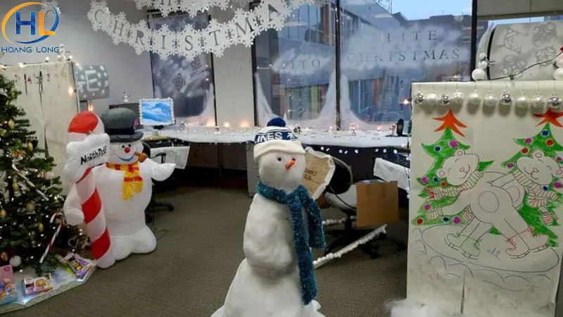 20+ ý tưởng trang trí noel văn phòng đẹp và ấn tượng năm 2025