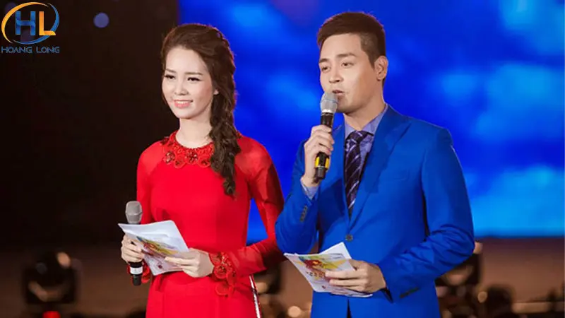 Kịch bản MC year end party dẫn chương trình tất niên hay nhất 2025