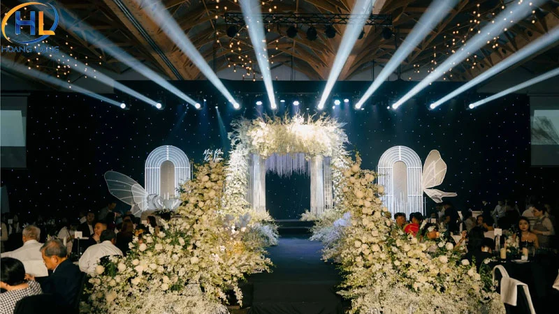 Tổng hợp 20+ mẫu backdrop đám cưới đẹp và tinh tế nhất 2026