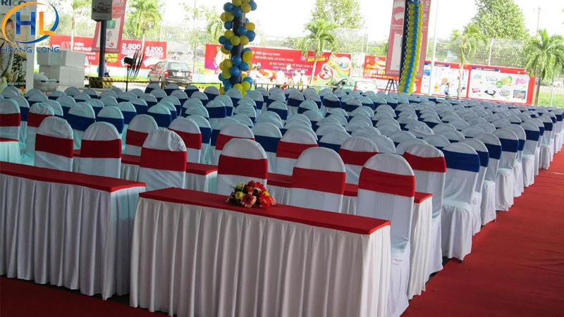 Kinh nghiệm thuê bàn ghế sự kiện Hà Nội và chọn đơn vị uy tín