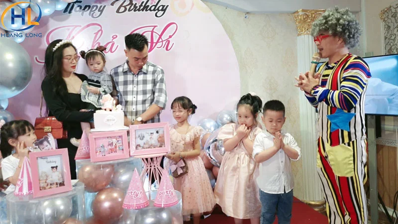 Kịch bản MC dẫn chương trình sinh nhật cho bé hấp dẫn và ý nghĩa 7 Kịch bản MC dẫn chương trình sinh nhật cho bé hấp dẫn và ý nghĩa