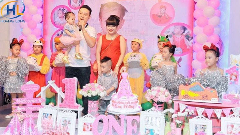 Kịch bản MC dẫn chương trình sinh nhật cho bé hấp dẫn và ý nghĩa 8 Kịch bản MC dẫn chương trình sinh nhật cho bé hấp dẫn và ý nghĩa