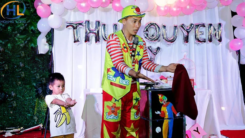 Thuê chú hề ảo thuật