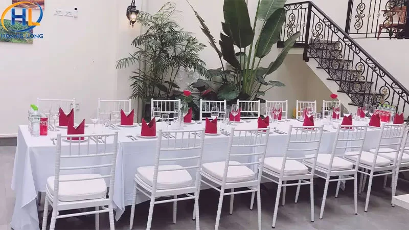 Giá cho thuê bàn ghế sự kiện.