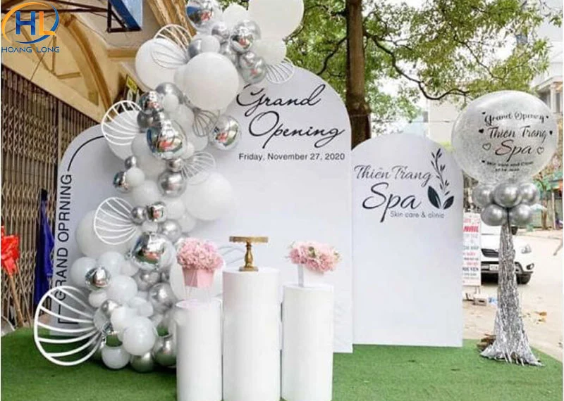 Backdrop khai trương đẹp: Mẫu, kích thước và nội dung cần có 64 backdrop khai truong 1 6