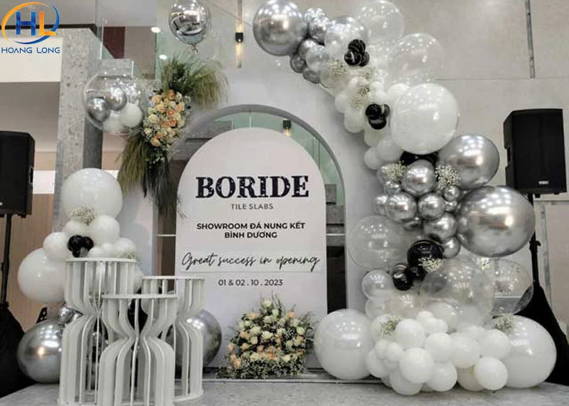 Backdrop khai trương đẹp: Mẫu, kích thước và nội dung cần có 74 backdrop khai truong 3 4
