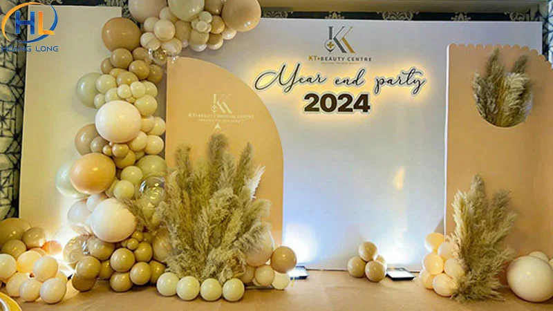 Backdrop tất niên sáng tạo theo concept riêng