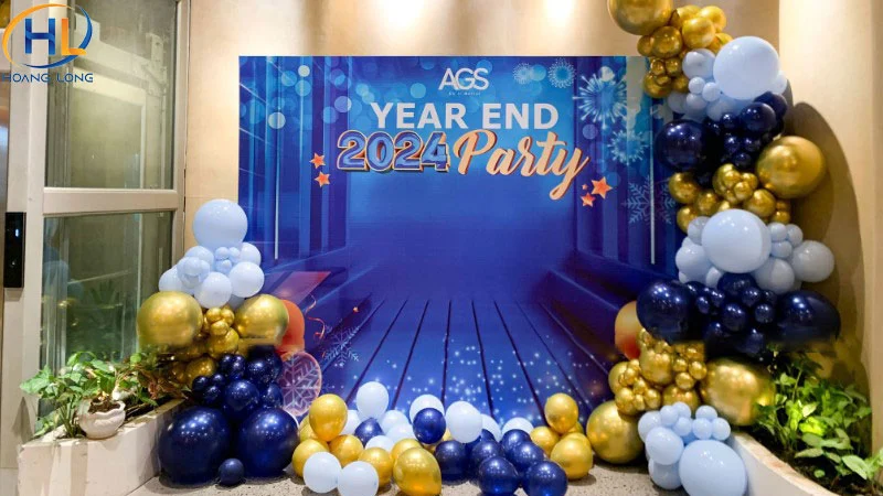 Backdrop tất niên phong cách hiện đại, tối giản